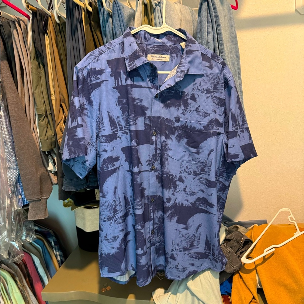 Tommy Bahama short sleeve button down